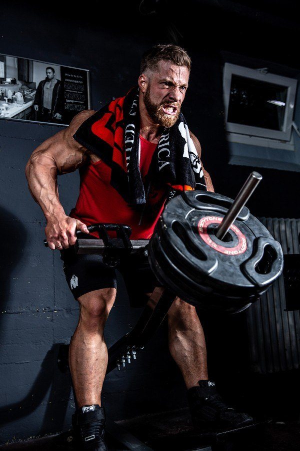 Полотенце Classic Gym Towel Black/Red2